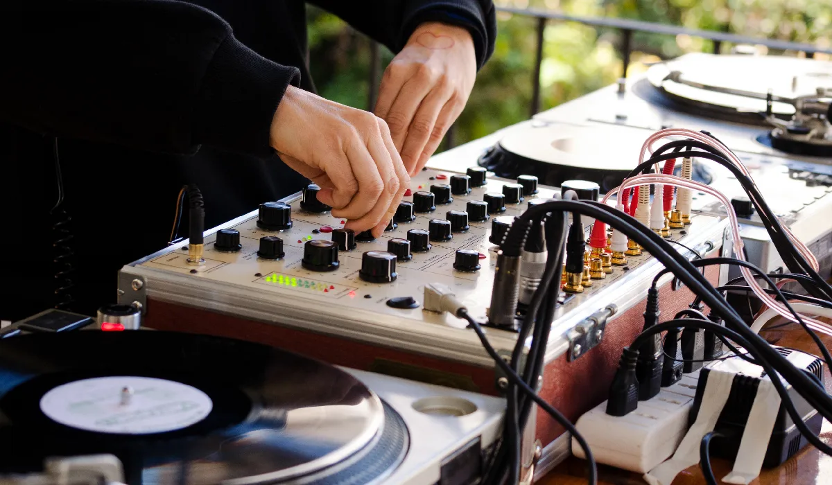 sangeet Dj